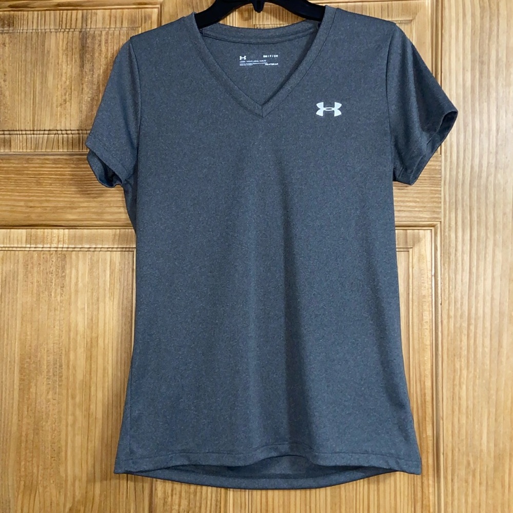 Gray Under Armor V-neck